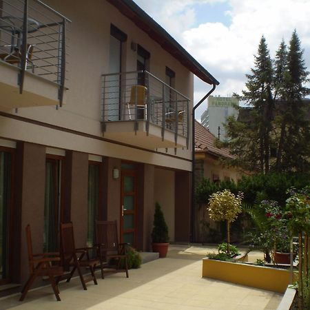 Mary Apartmanhaz Heviz Bagian luar foto