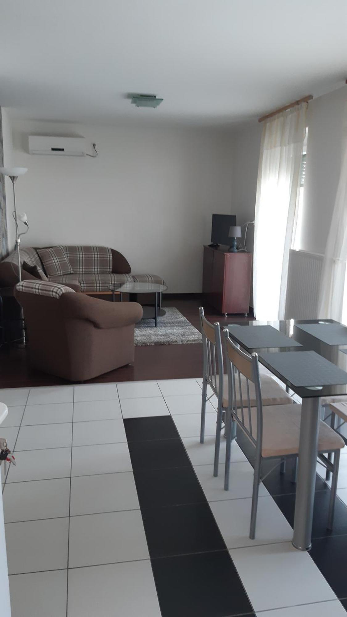 Mary Apartmanhaz Heviz Bagian luar foto
