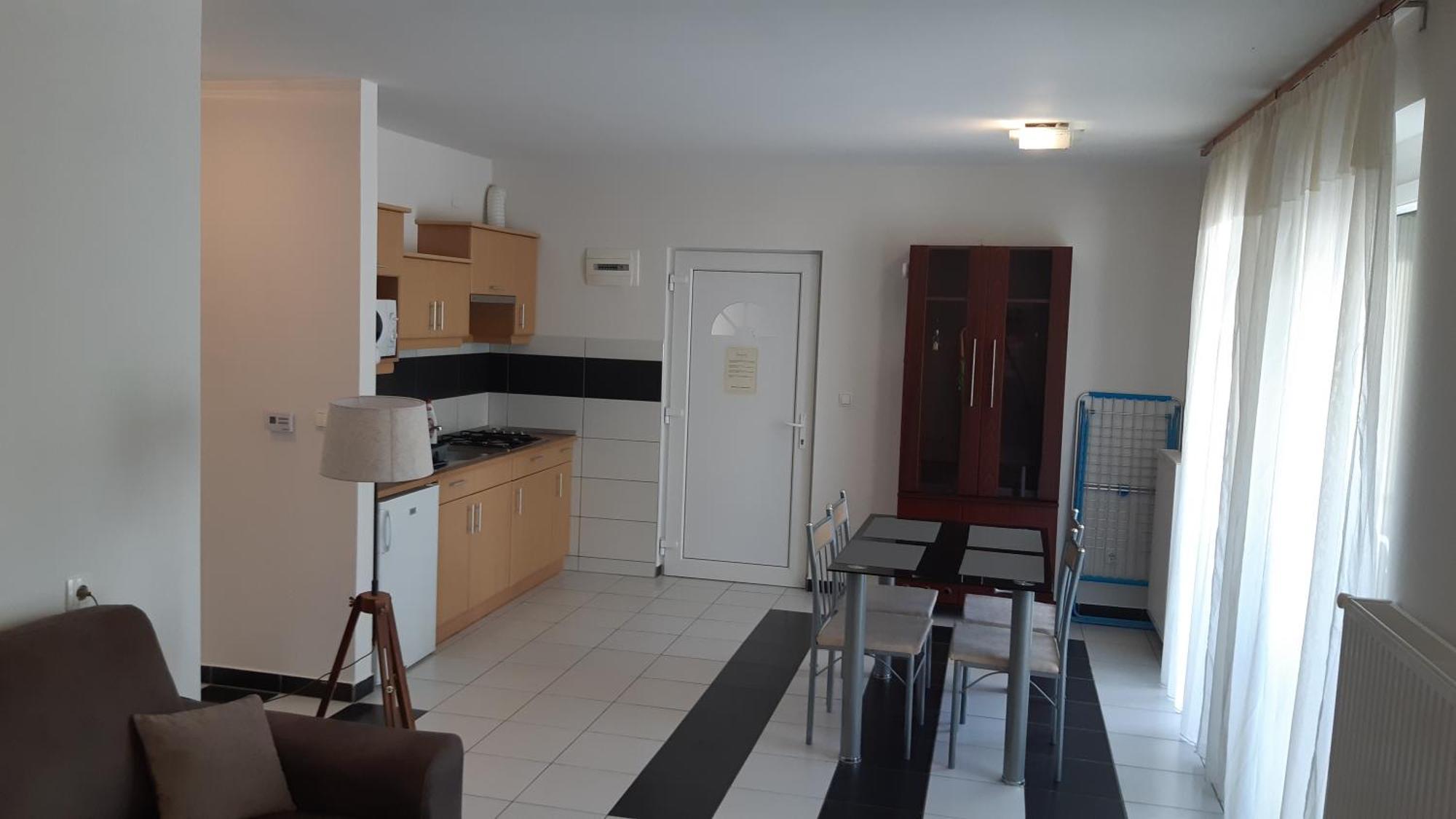 Mary Apartmanhaz Heviz Bagian luar foto