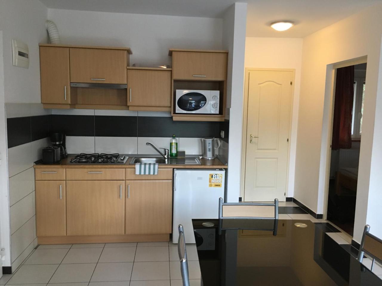 Mary Apartmanhaz Heviz Bagian luar foto