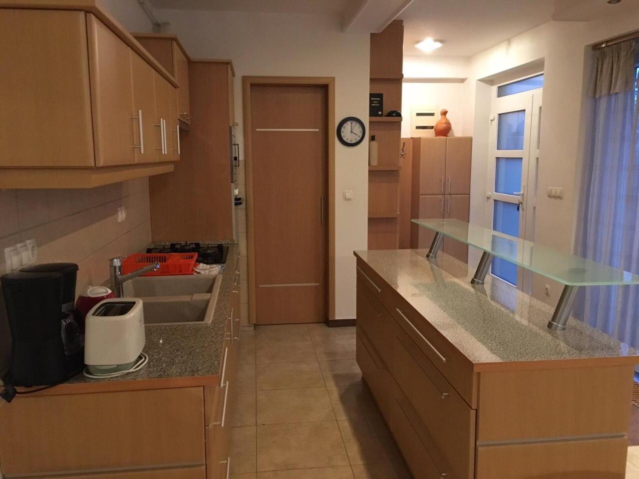Mary Apartmanhaz Heviz Bagian luar foto