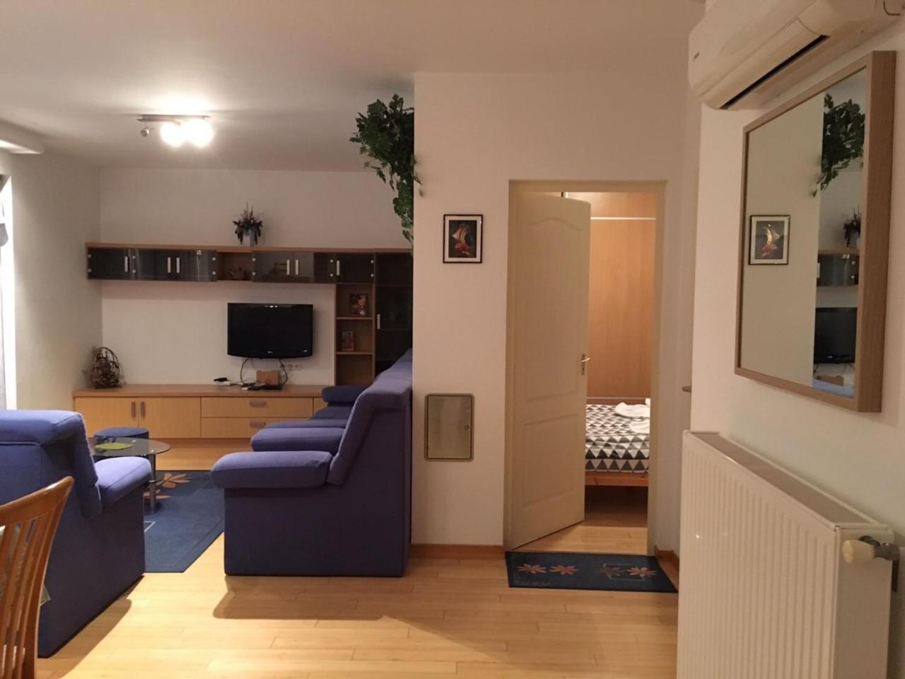 Mary Apartmanhaz Heviz Bagian luar foto