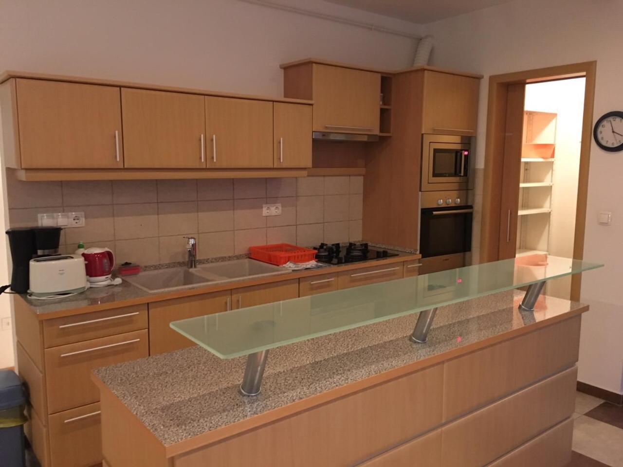 Mary Apartmanhaz Heviz Bagian luar foto
