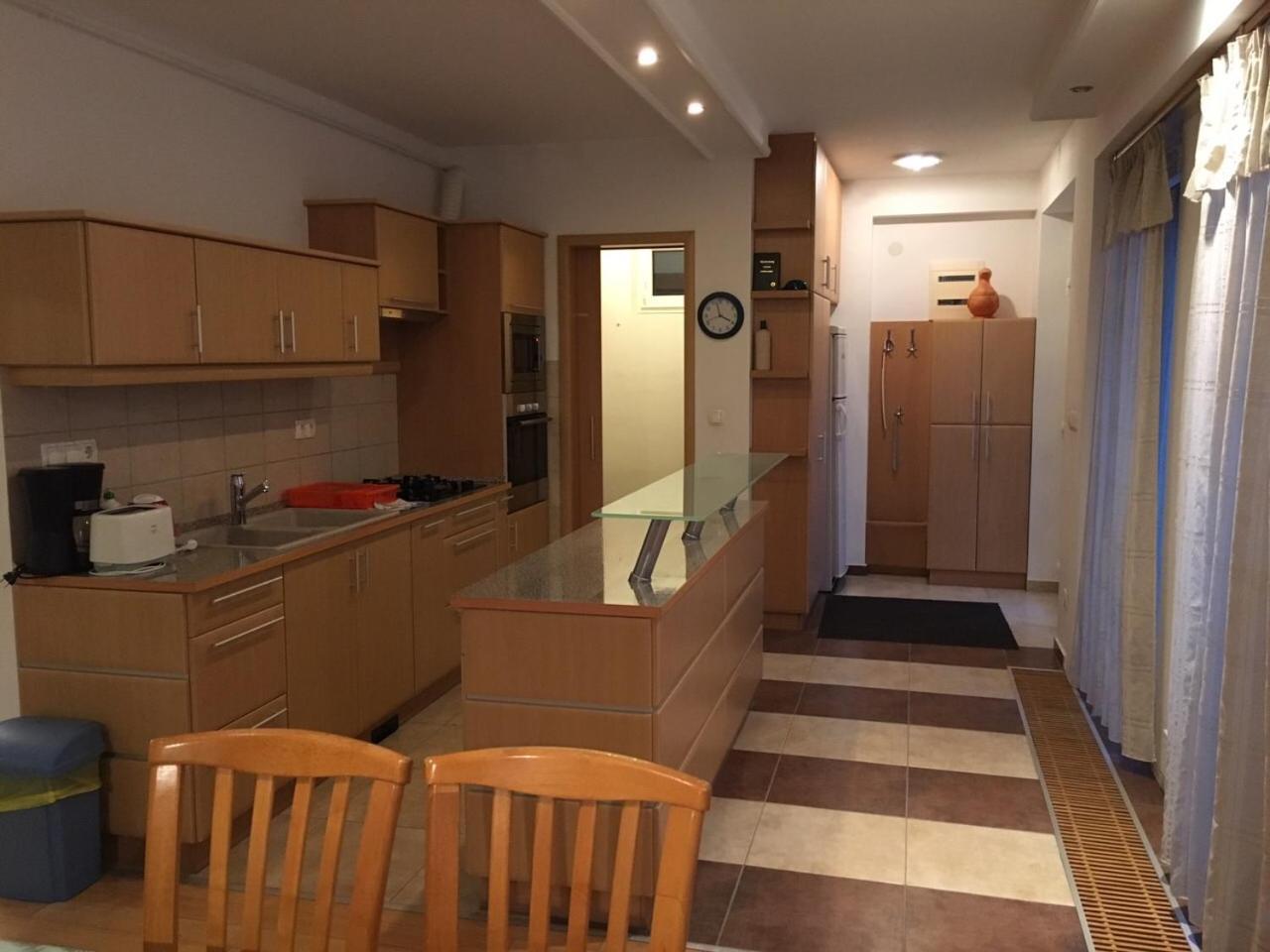 Mary Apartmanhaz Heviz Bagian luar foto